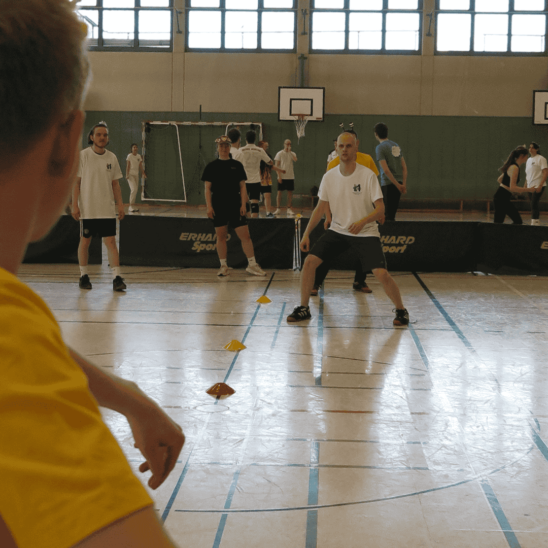 Titelbild Voelkerball